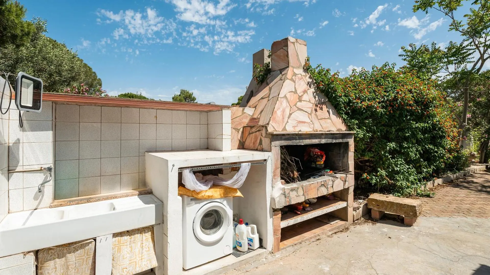 Villa Mimosa Porto Pino 0*,  Italien